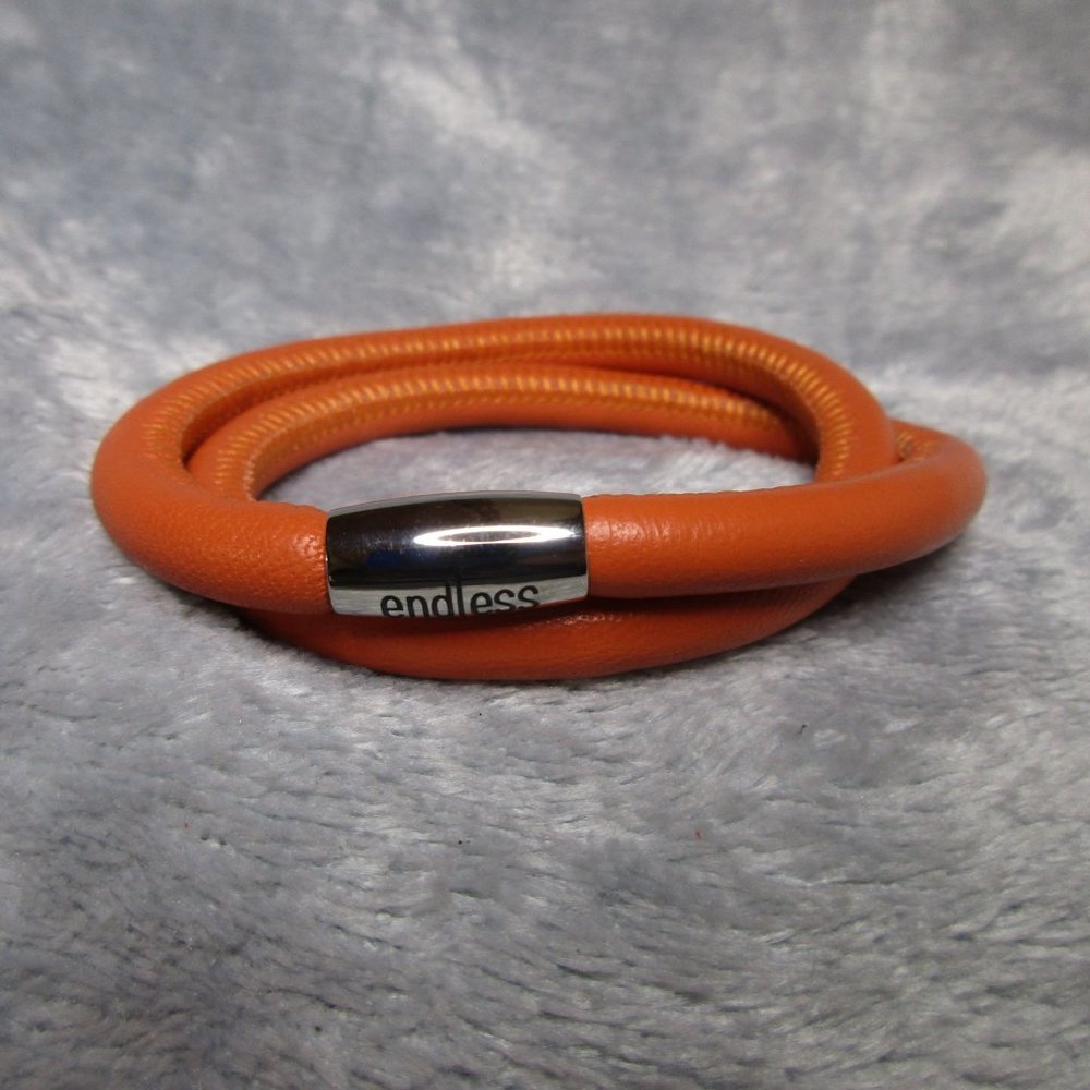 Endless Double Coral Leather Silver Clasp Bracelet By JLO 7.5 inch NEW A62
